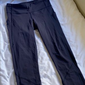 Lululemon leggings in dark blue🥶